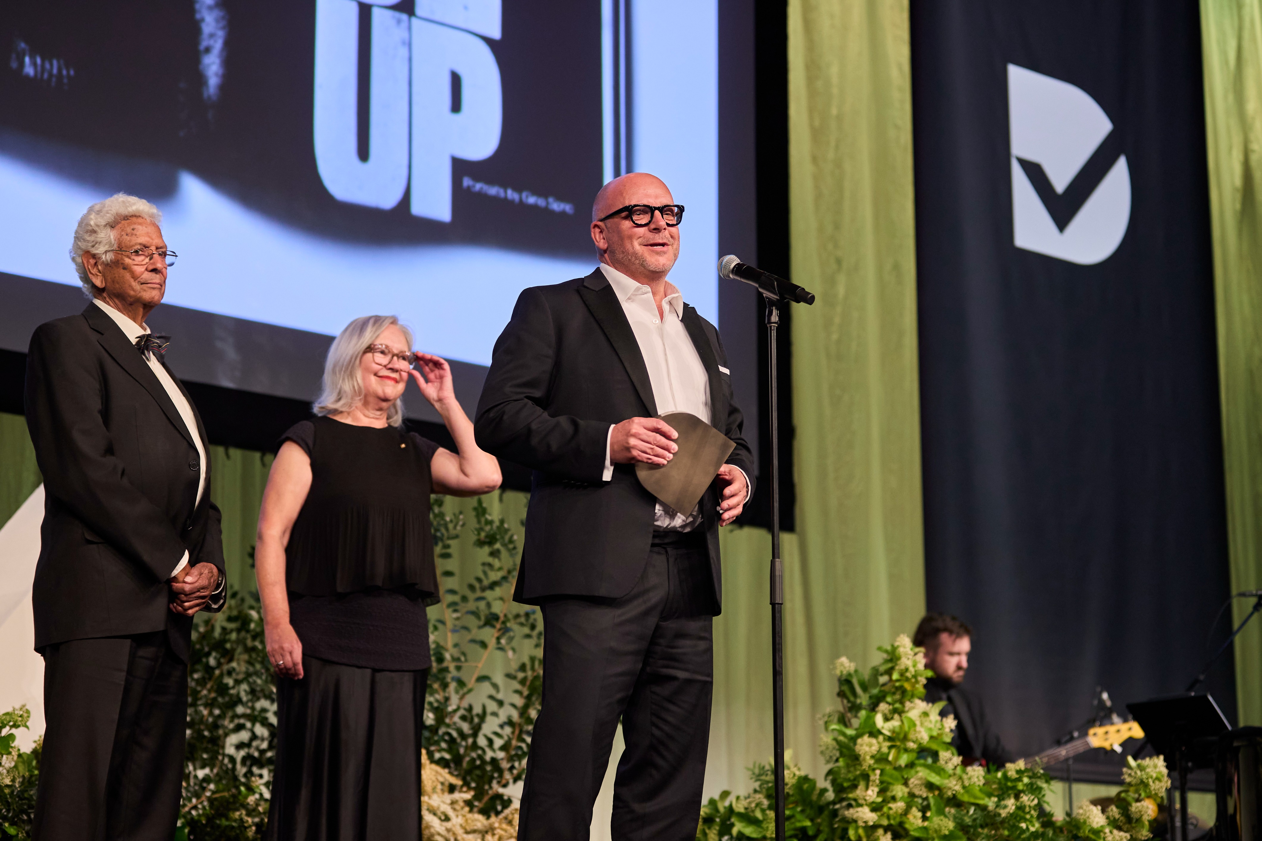 Vince Frost speaking on stage at Indesign Luminary Awards